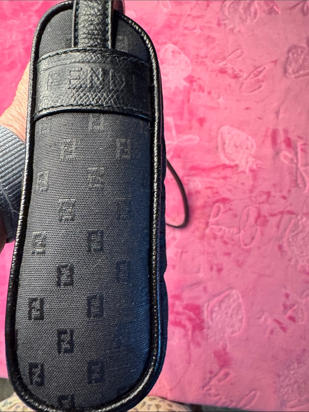 Fendi SAS Roma Black FF Crossbody – Pebbled Leather Strap/Trim – Excellent - Picture 5 of 10